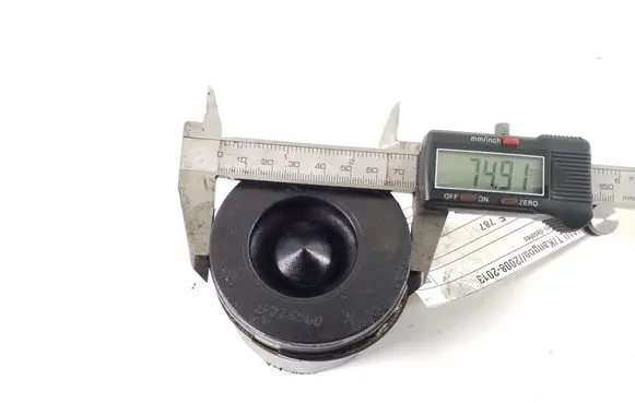 Renault Kangoo II Piston with connecting rod 