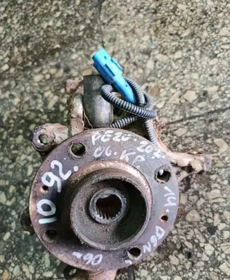 Peugeot 207 Front wheel hub