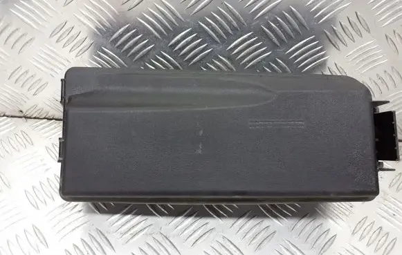 Opel Vectra C Fuse box cover 460023260