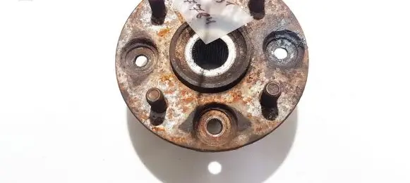 Front wheel hub