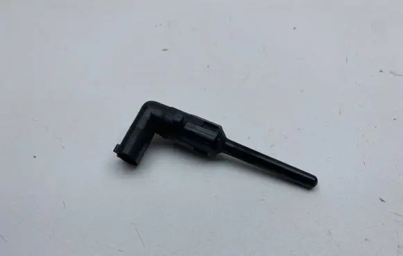 Mercedes-Benz E W211 Coolant level sensor 2205450024