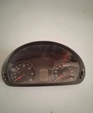 Speedometer (instrument cluster)