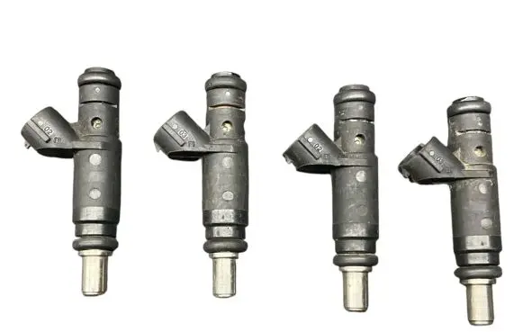 Audi A4 S4 B6 8E 8H Fuel injectors set 06B1335511
