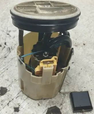Mercedes-Benz C W203 In-tank fuel pump 0580303031
