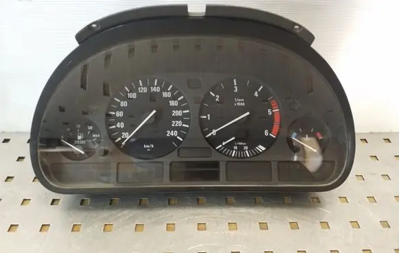 BMW 5 E39 Speedometer (instrument cluster) 62116903800 87001313 87001374