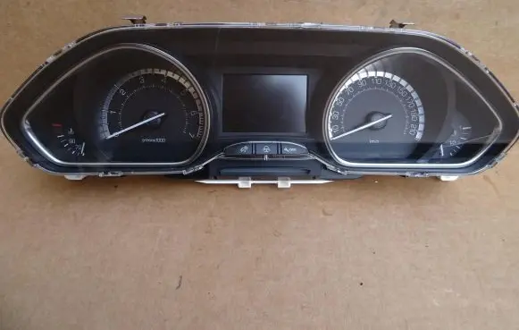 Peugeot 208 Speedometer (instrument cluster) 9805396880