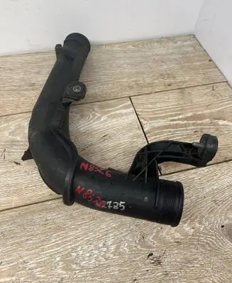 Volkswagen Tiguan Intercooler hose/pipe 1K0145770AE