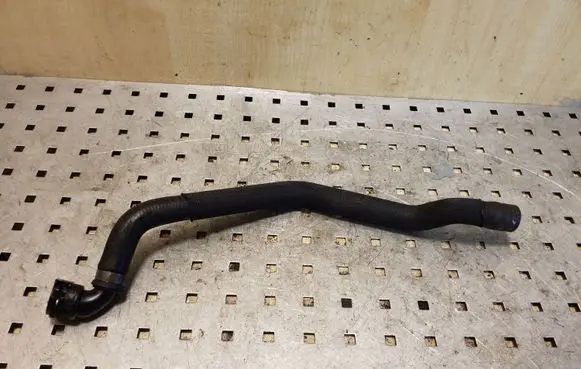 BMW X3 E83 Engine coolant pipe/hose