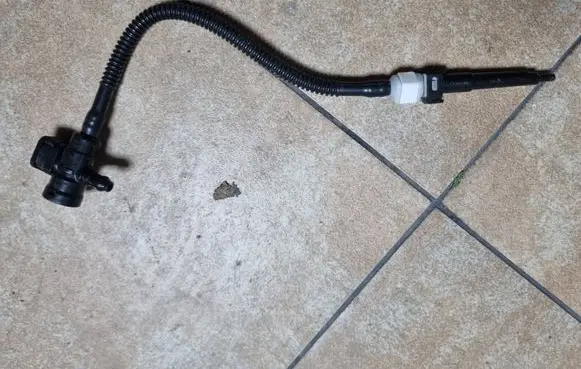 Audi A4 S4 B9 Rear window washer spray nozzle 8W9955993A