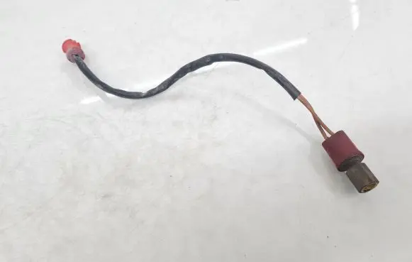 Air conditioning (A/C) pressure sensor