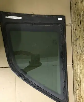 Opel Zafira B Rear side window 43R00104E00190AS3