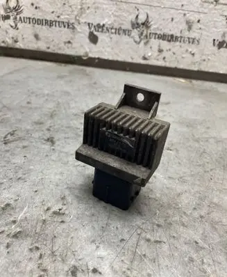 Citroen Xsara Picasso Glow plug pre-heat relay 9640469680 BDL712