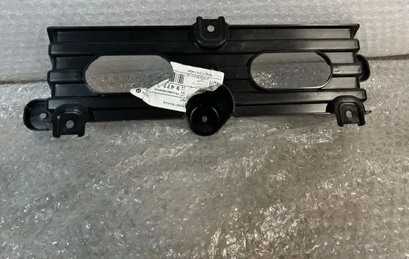 Front bumper skid plate/under tray