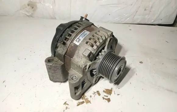 Toyota Avensis T250 Generator/alternator 775433