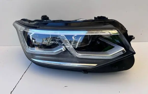 Volkswagen Tiguan Allspace Headlight/headlamp 5NN941082D