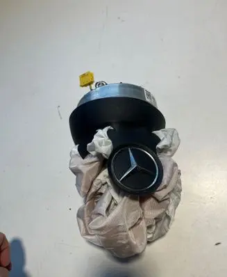 Steering wheel airbag
