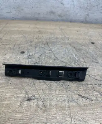 Audi A7 S7 4G Rear bumper mounting bracket 4G8807890