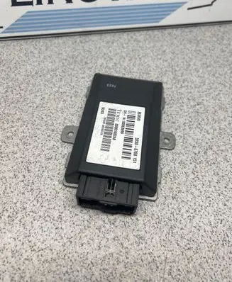 BMW 7 E65 E66 Steering rack control module 6768151