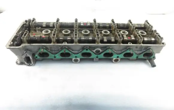 Jaguar XJ X40 Engine head EAC4002