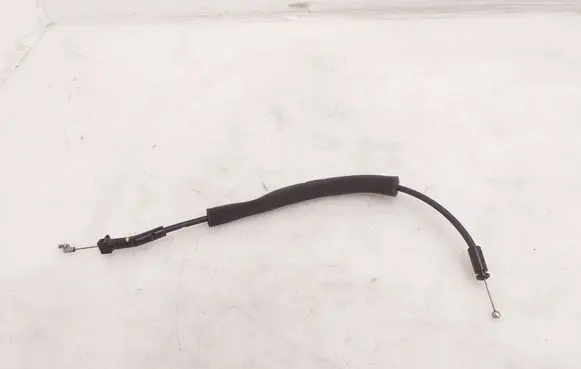 Renault Captur Front door cable line 47607224