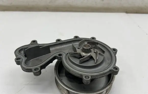 Porsche Macan (95B) Water pump 059008J