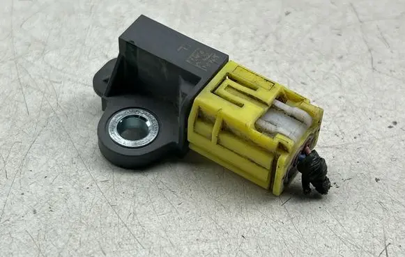 Nissan Qashqai Airbag deployment crash/impact sensor 985813RA0A