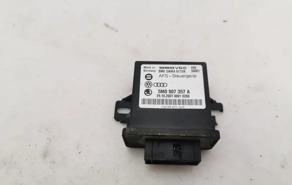 Volkswagen PASSAT B6 Light module LCM 5M0907357A
