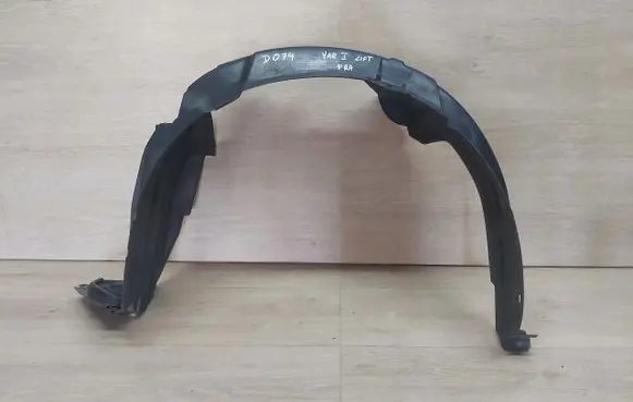 Toyota Yaris Front arch 