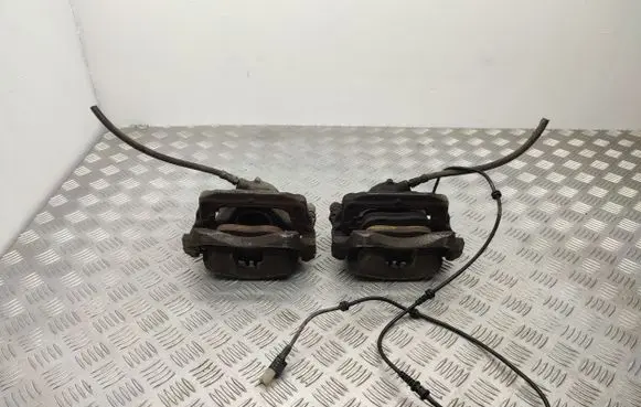 Mercedes-Benz B W246 W242 Front brake caliper A24637 A24638