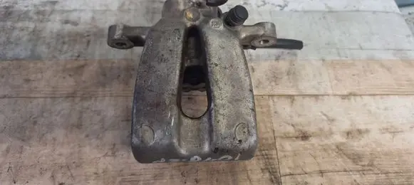 Fiat 500 Rear brake caliper 17926601