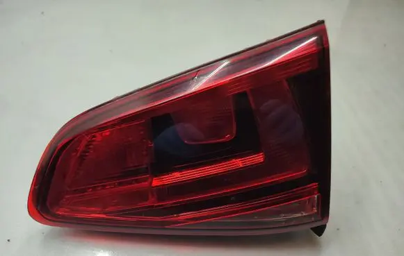 Volkswagen Golf VII Tailgate rear/tail lights 5G0945094