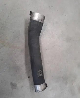 BMW 3 F30 F35 F31 Intercooler hose/pipe 7597591 15476810