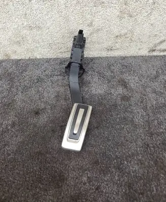 Volkswagen Golf VII Accelerator throttle pedal 5Q2723503D
