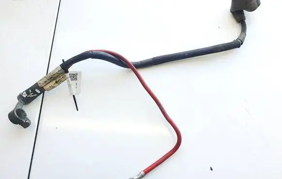 Volkswagen Tiguan Positive cable (battery) 5N0971228