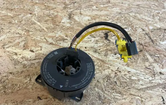 Opel Zafira A Airbag slip ring squib (SRS ring) 90588758