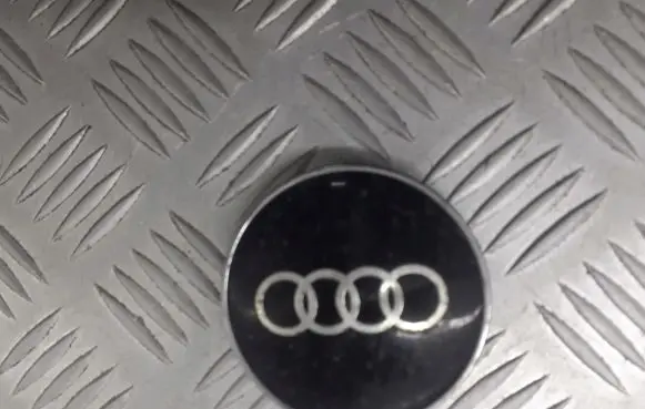 Audi A6 S6 C6 4F Original wheel cap