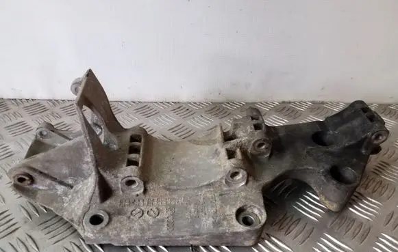Volkswagen Golf IV Generator/alternator bracket 045903143C