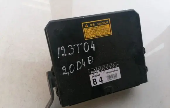 Toyota Previa (XR30, XR40) II ABS control unit/module 8954028490 89540-28490