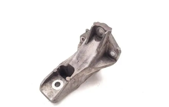 Land Rover Range Rover L405 Engine mounting bracket CPLA-6061-CB