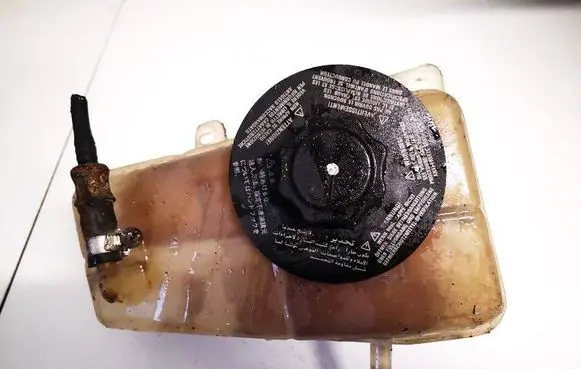 Coolant expansion tank/reservoir