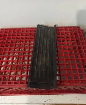 BMW 7 E65 E66 Foot rest pad/dead pedal 8251296 11242010 105756