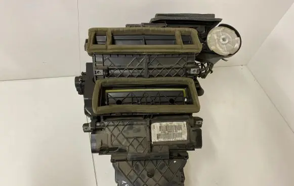 Interior heater climate box assembly