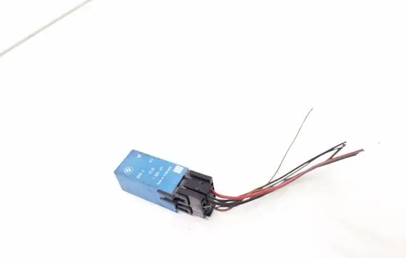 BMW 5 E39 Other relay 61351383417 1383417