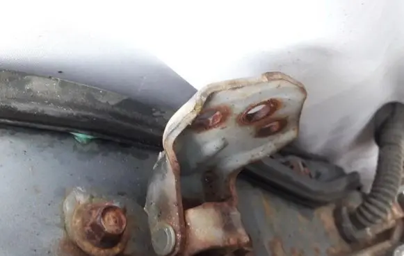 Mazda 626 Front door upper hinge