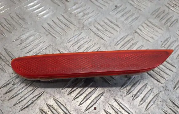 Nissan Qashqai Rear tail light reflector 3314207l