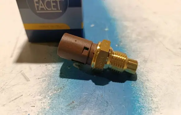 Coolant temperature sensor
