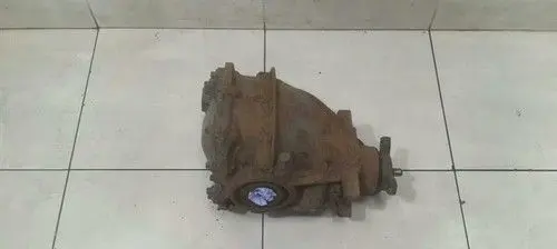 Mercedes-Benz SL R230 Rear differential/diff mount bracket A2303501114