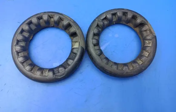 Volvo S40 Rear coil spring rubber mount 