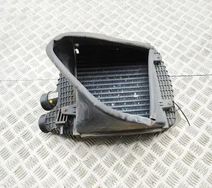 Maserati Levante Intercooler radiator 670035636