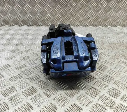 BMW 5 G60 Rear brake caliper 8834285 8842983